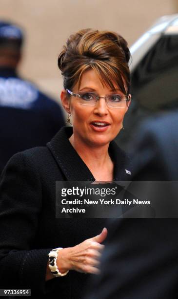 When asked how her meetings went Vice Presidential Candidate Sarah Palin said "they went really well" and put her thumb in the air as she arrives the...
