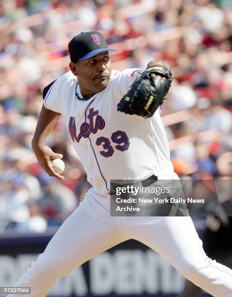 New York Mets' reliever Roberto Hernandez delivers a pitch against the Florida Marlins at Shea Stadium. The Mets lost, 5-2, to end their six-game...