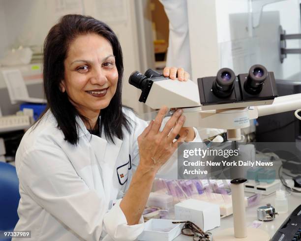 Azar Raza Azra Raza Photos and Premium High Res Pictures - Getty Images