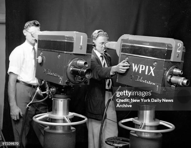 Wpix Ii Wpix Photos and Premium High Res Pictures - Getty Images