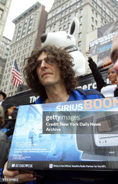 Morning host Howard Stern gets Sirius at a lunchtime appearance in Union Square. Stern, who signed a contract to jump to Sirius in January 2006, gave...