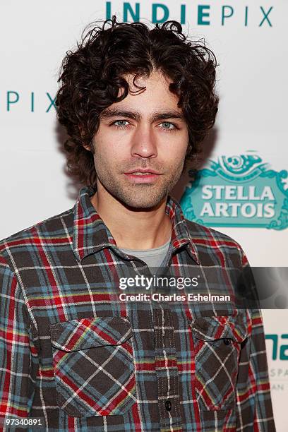 Entourage" actor Adrian Grenier attends the premiere of "We Live In Public" at the ARENA Event Space on March 1, 2010 in New York City.