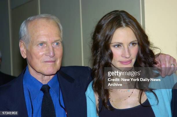 Paul Newman and Julia Roberts are at Lincoln Center's Avery Fisher Hall for the Stars in the Sky event benefiting The Association of Hole in the Wall...