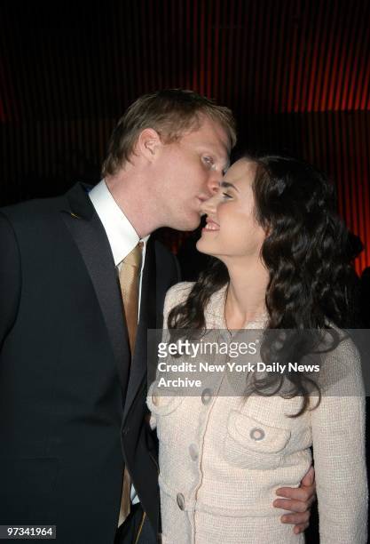 Paul Bettany whispers to wife Jennifer Connelly during a cocktail party at the Maritime Hotel before a special screening of "House of Sand and Fog"...