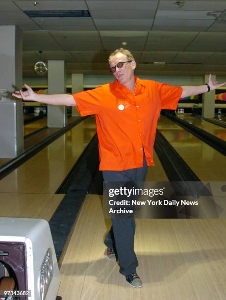 Peter Weller takes part in the Second Stage Theatre's 18th Annual All-Star Bowling Classic at Leisure Time Bowling Lanes in the Port Authority Bus...