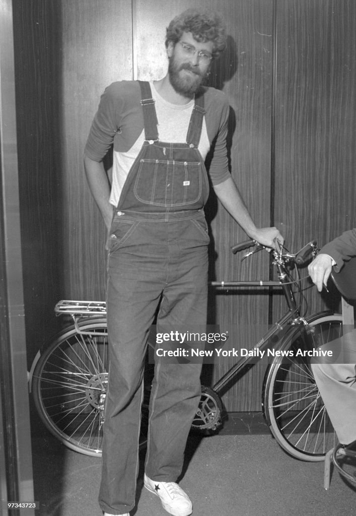 Phil Jackson stops by Knicks offices at Madison Square Garde