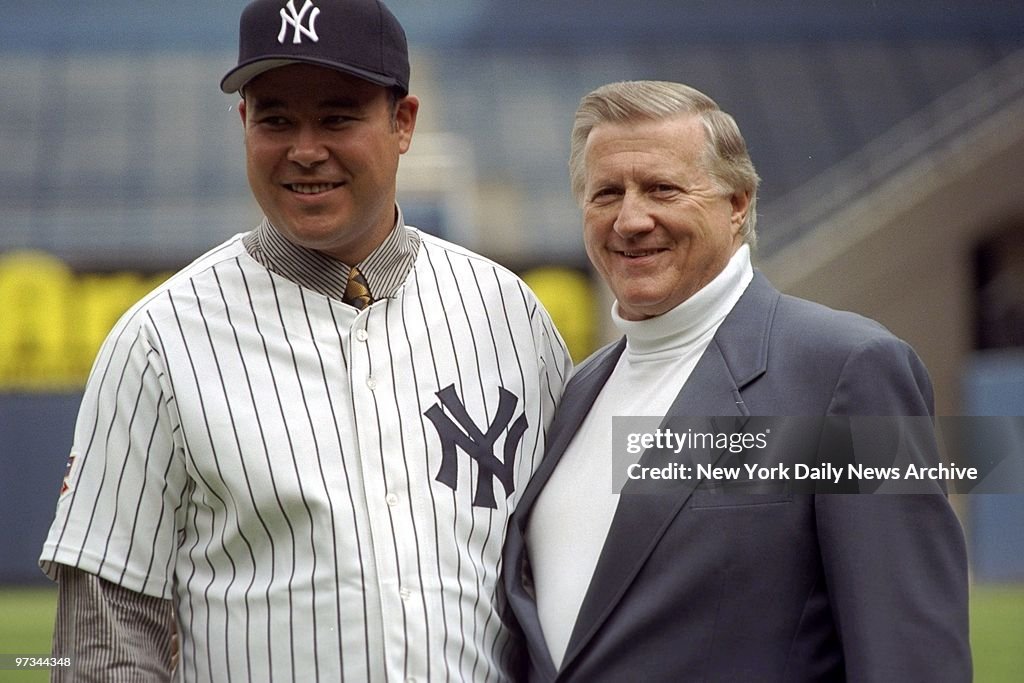 Pitcher Hideki Irabu, 27, joins New York Yankees' owner Geor