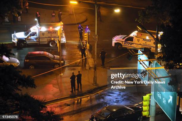 Police respond to scene in East harlme where off-duty cop Omar Edwards was fatally shot by NYPD while i pursuit of carjack thief.