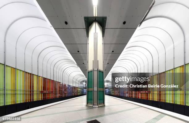 subway station duelferstrasse, munich - christian beirle fotografías e imágenes de stock