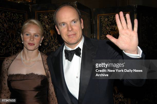 Prince Albert of Monaco and date Alicia Warlick are on hand at the Waldorf-Astoria hotel for the 20th annual Princess Grace Awards gala. As well as...