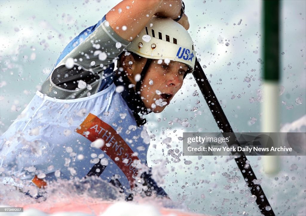 Rebecca Giddens of the United States competes in women's K1