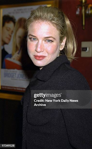 Ren??e Zellweger arrives for the New York premiere of the movie "Bridget Jones's Diary" at the Ziegfeld Theater. She stars in the film.