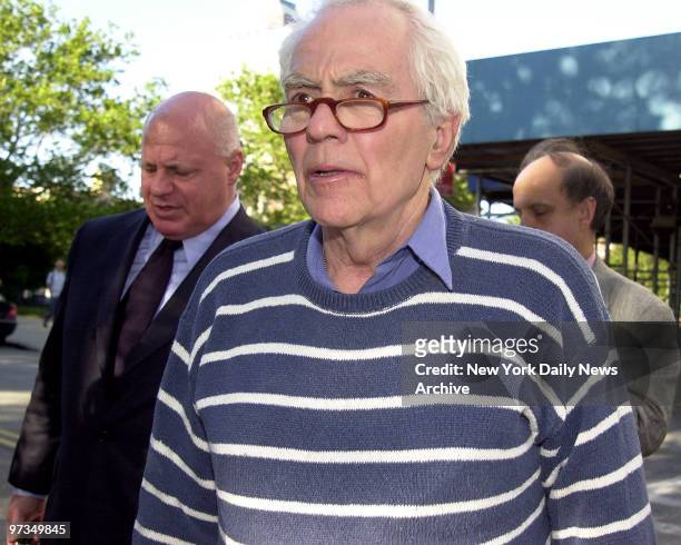 Reporter Jimmy Breslin with attorney Bruce Cutler after Judge denied bail to Peter Gotti at Brooklyn Federal Court, 225 Cadman Plaza East. Brooklyn,...
