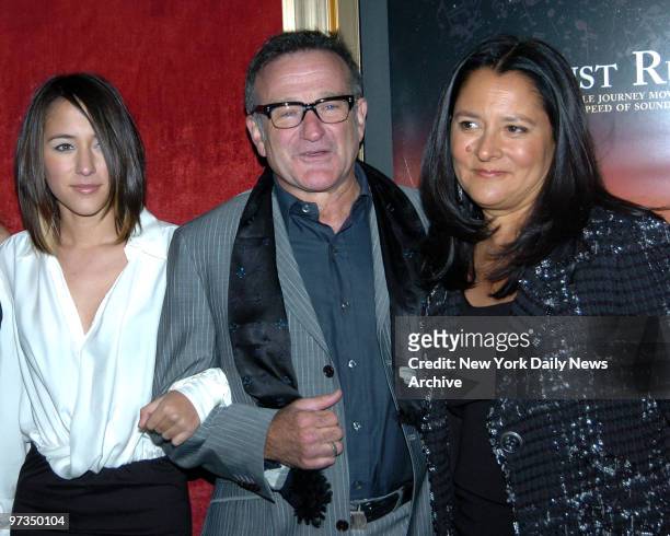 Robin Williams with daughter Zelda and wife Marsha at the NY Premiere of "August Rush" held at the Ziegfeld Thea