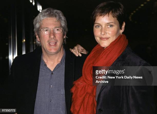 Richard Gere and girlfriend Carey Lowell arrive for the New York Film Critics Circle awards dinner at Windows on the World in One World Trade Center....