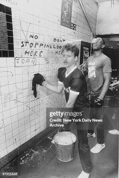 Rod Draper Carroll Station Photos and Premium High Res Pictures - Getty Images