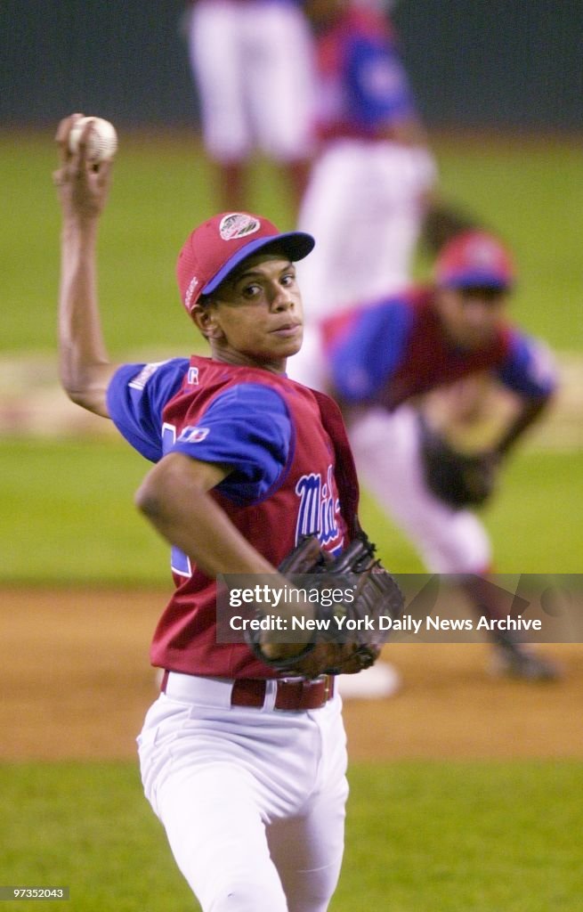 Rolando Paulino All-Stars' Danny Almonte pitches against Oce