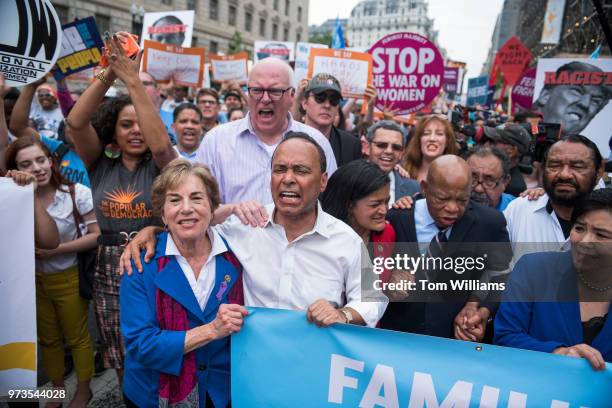 Left Reps 339 Jan Schakowsky Photos Stock Photos, High-Res Pictures, and Images ...