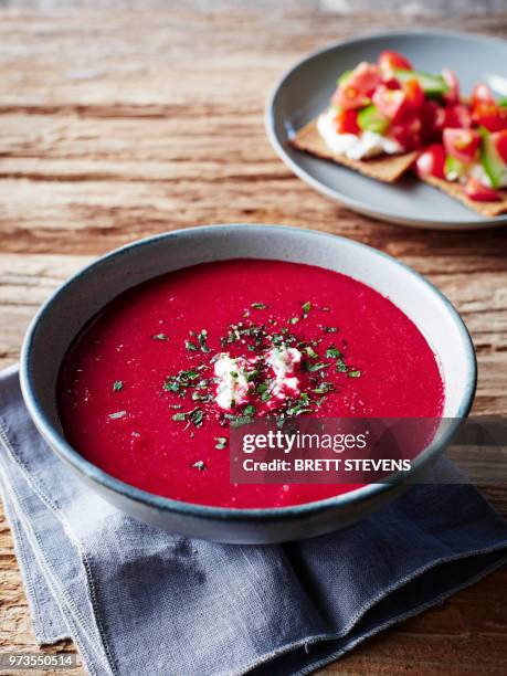 bowl of borscht soup, close-up - borscht stockfoto's en -beelden