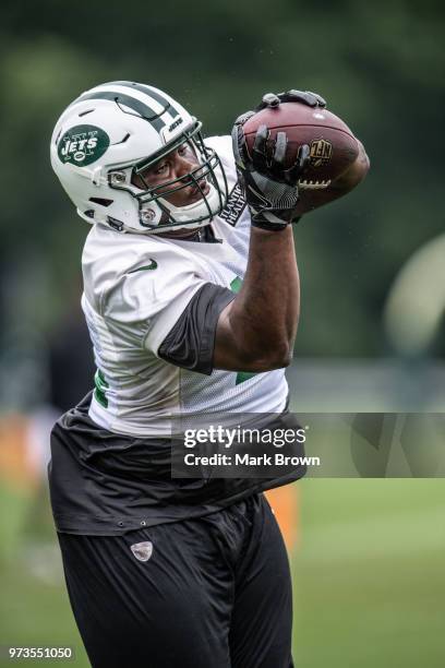 Fullback Lawrence Thomas of the New York Jets catches a pass during mandatory mini camp on June 13, 2018 at The Atlantic Health Jets Training Center...