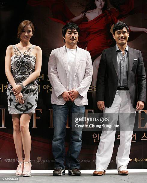 Actress Han Chae-Young, director Lee Jae-Gyu and actor Lee Byung-Hun attend the "The Influence" South Korea Premiere at the Apgujeong CGV on March 2,...