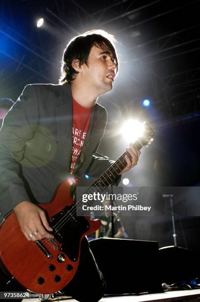 Phil Jamieson of Grinspoon performs on stage at Pyramid Rock Festival in Phillip Island on 30th December 2005 in Melbourne, Australia.