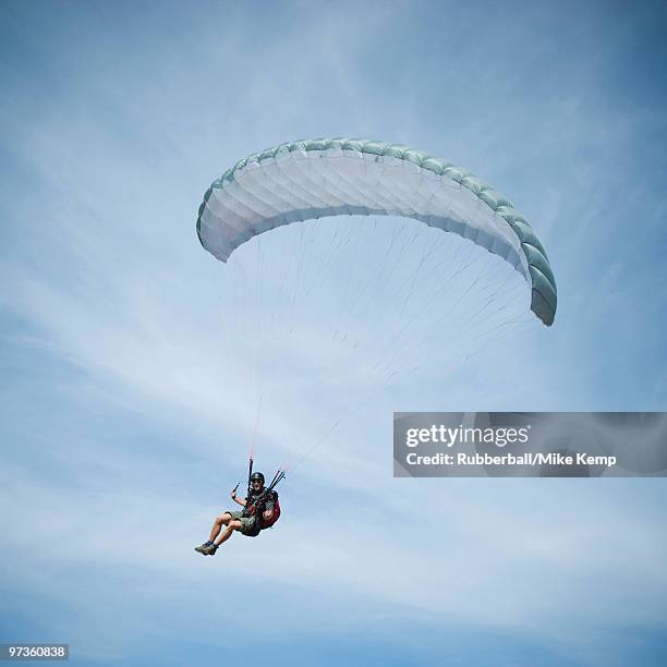 usa, utah, lehi, man paragliding - lehi 個照片及圖片檔