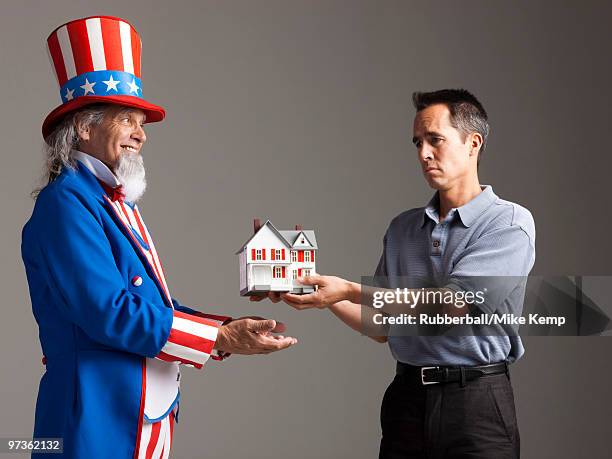 Uncle Sam Computer 103 Uncle Sam Suit Stock Photos, High-Res Pictures, and Images - Getty ...