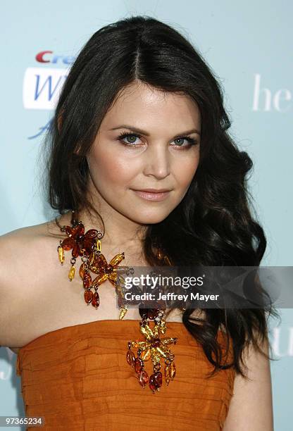 Actress Ginnifer Goodwin arrives at the Los Angeles Premiere of the "He's Just Not That Into You" at Grauman's Chinese Theatre on February 2, 2009 in...