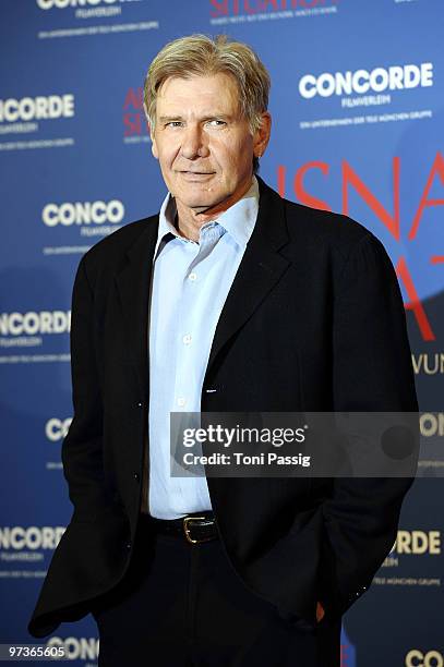 Actor Harrison Ford attends the photocall of 'Extraordinary Measures - Ausnahmesituation' at Hotel Ritz Carlton on March 2, 2010 in Berlin, Germany.