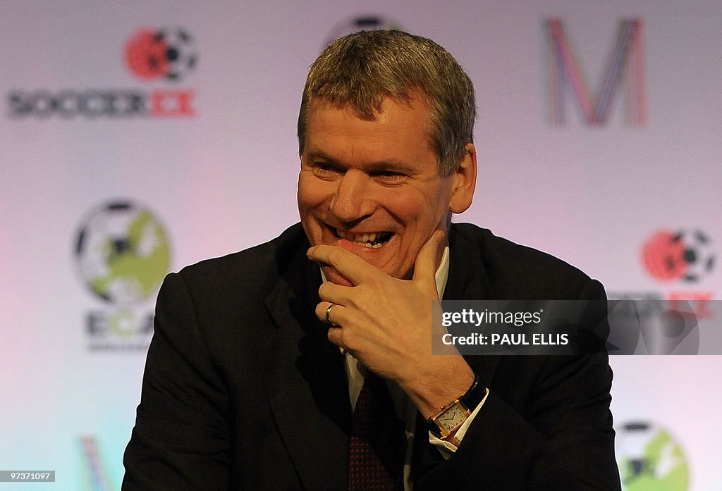 Manchester United chief executive David