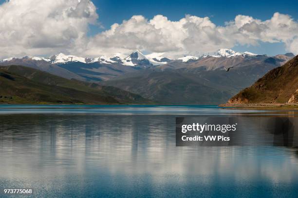 Tibet's Sacred Yamdrok Tso Lake , Shannan Prefecture, Tibet, China.