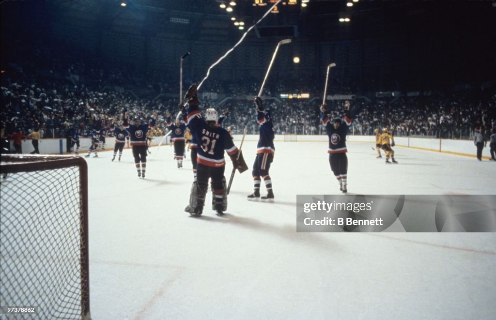 1982 Stanley Cup Finals - Game Four: New York Islanders v Vancouver Canucks