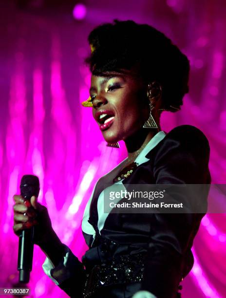 Shingai Shoniwa of Noisettes performs at Manchester Academy on March 2, 2010 in Manchester, England.
