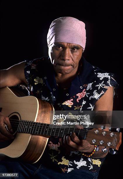 Archie Rhea 318 Archie Roach Stock Photos, High-Res Pictures, and Images - Getty Images