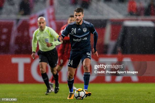 Melbourne Midfielder Terry Antonis in action during the AFC Champions League Group F match between Shanghai SIPG and Melbourne Victory at Shanghai...