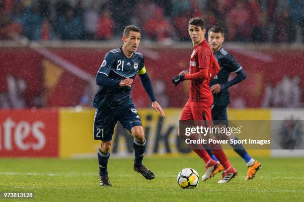 Melbourne Midfielder Carl Valeri in action during the AFC Champions League Group F match between Shanghai SIPG and Melbourne Victory at Shanghai...