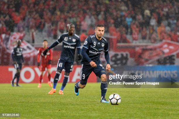 Melbourne Midfielder Kosta Barbarouses in action during the AFC Champions League Group F match between Shanghai SIPG and Melbourne Victory at...