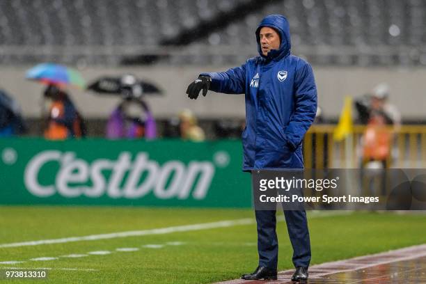 Melbourne Victory Head Coach Kevin Muscat gestures during the AFC Champions League Group F match between Shanghai SIPG and Melbourne Victory at...