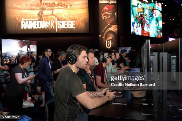 Liam McIntyre and Todd Lasance playing Skull & Bones during E3 2018 at Los Angeles Convention Center on June 13, 2018 in Los Angeles, California.