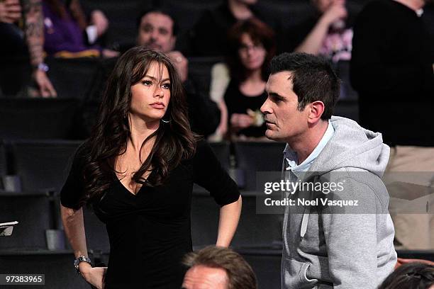 Sofia Vergara and Ty Burrell attend a game between the Indiana Pacers and the Los Angeles Lakers at Staples Center on March 2, 2010 in Los Angeles,...