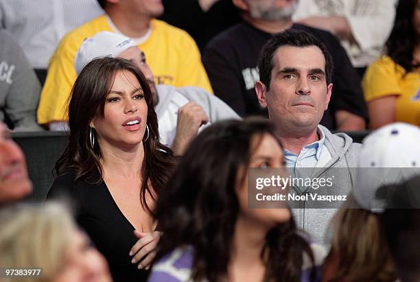 Sofia Vergara and Ty Burrell attend a game between the Indiana Pacers and the Los Angeles Lakers at Staples Center on March 2, 2010 in Los Angeles,...