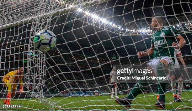 Willian of Palmeiras scoring a goal during a match between Palmeiras and Flamengo for the Brasileirao Series A 2018 at Allianz Parque Stadium on June...