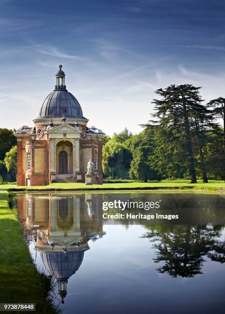 Long Water and the Pavilion, Wrest Park Gardens, Silsoe, Bedfordshire, circa 2000-circa 2017. View across Long Water, towards the domed Baroque...