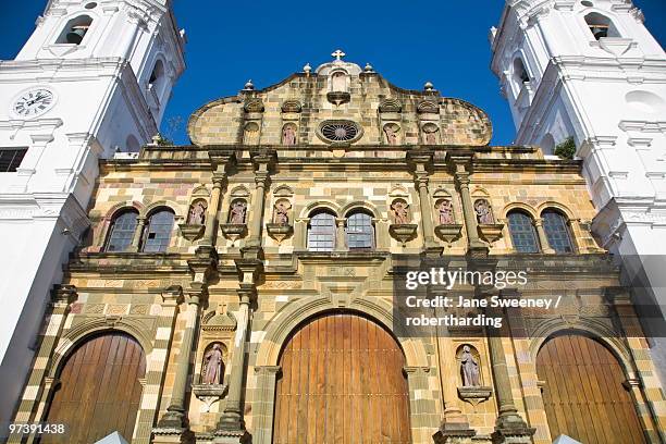 metropolitan cathedral, independence plaza (main plaza), casco viejo, panama city, panama, central america - casco stockfoto's en -beelden