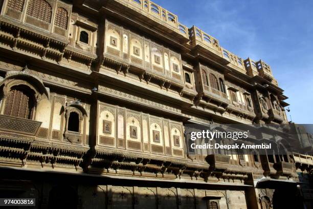 rajasthan haveli - haveli stock pictures, royalty-free photos & images