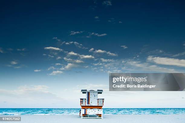 seascape with lifeguard tower, miami beach, florida, usa - lifeguard hut stock pictures, royalty-free photos & images