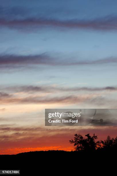 sunrise over the mountains (portrait) - ford contour stock pictures, royalty-free photos & images