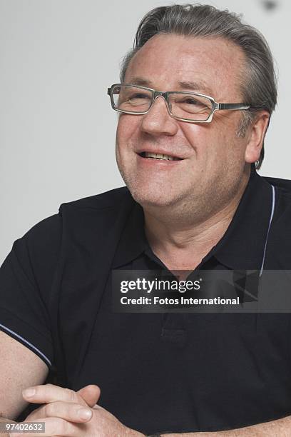 Ray Winstone at the Four Seasons Hotel in Beverly Hills, California on January 14, 2010. Reproduction by American tabloids is absolutely forbidden.