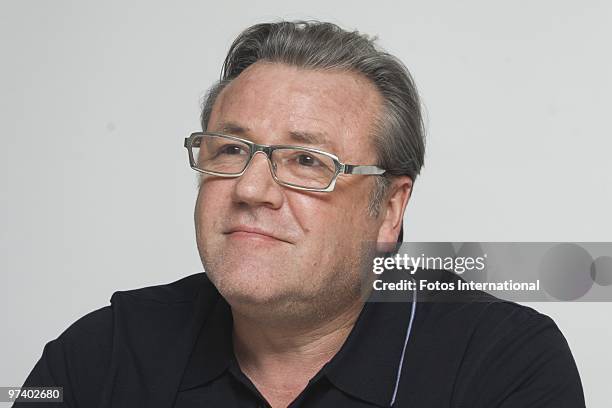 Ray Winstone at the Four Seasons Hotel in Beverly Hills, California on January 14, 2010. Reproduction by American tabloids is absolutely forbidden.